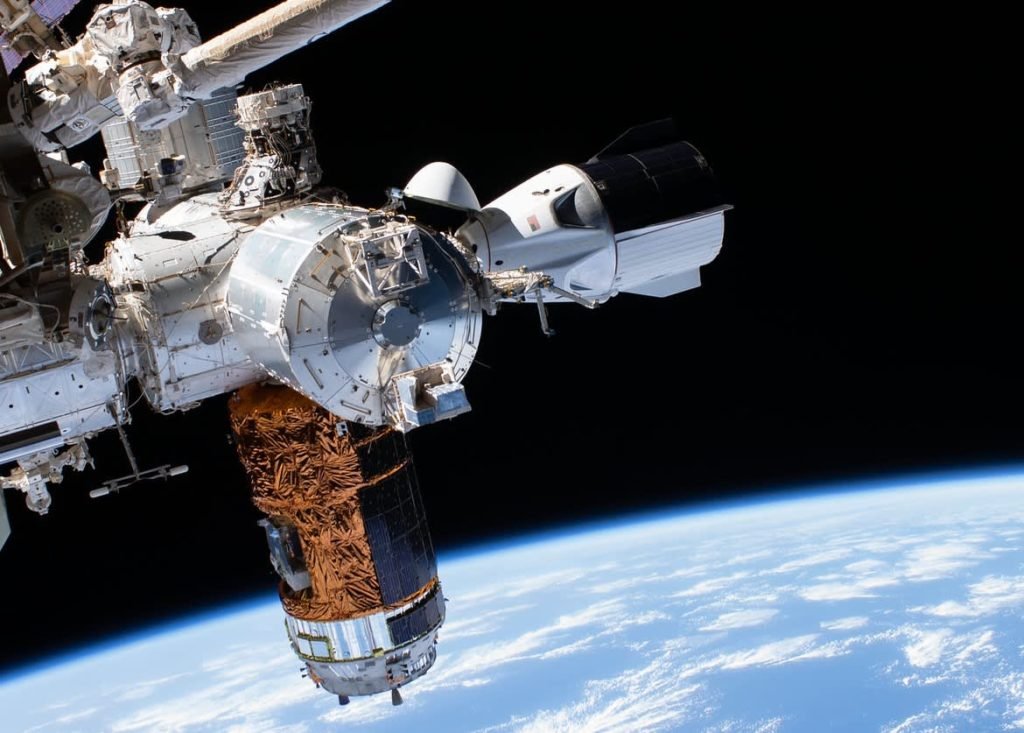 NASA Unveils $400 Million Program To Allow Private Companies Build New Space Stations 